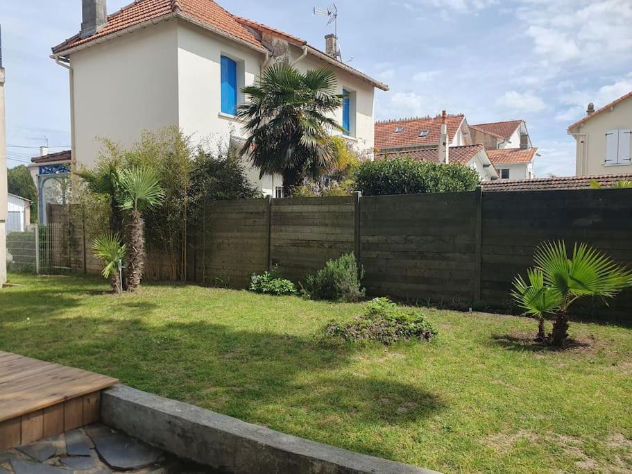 Royan - Villa La Cigale - 7 Chambres / 16 Couchages Exteriör bild